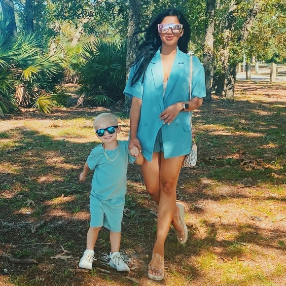 MEET YOUR SELLER!!! - Picture 1 of 5